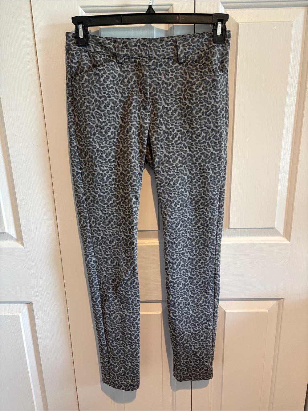 Calvin Klein Gray Leopard Print Women’s Pencil Pants